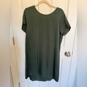 Quince Olive Green Short Sleeve Shift Dress